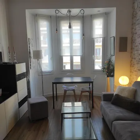 Grand Confortable Au Coeur De * Ницца